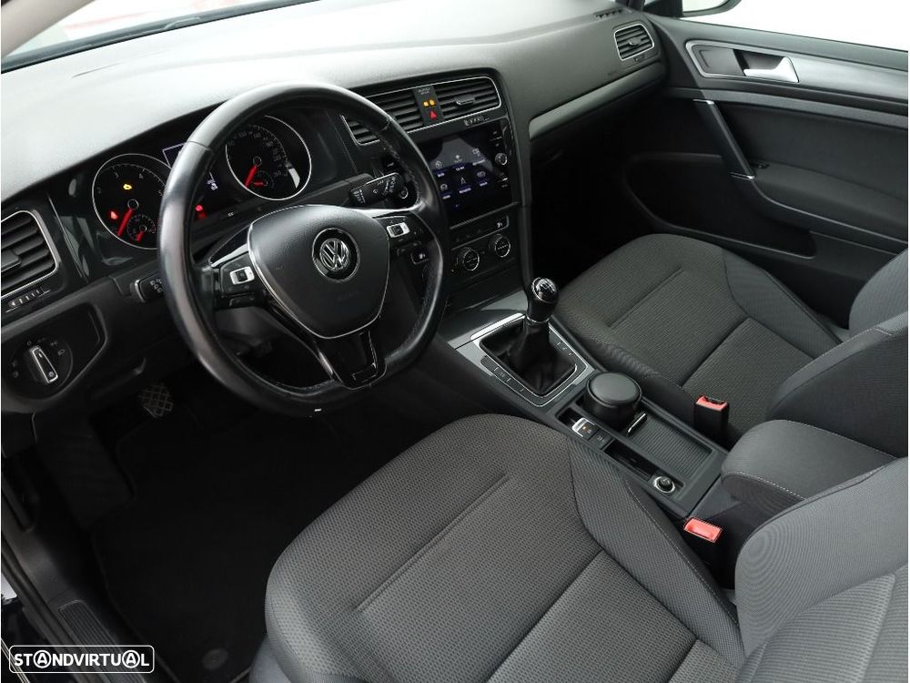 VW Golf Variant 1.6 TDi Confortline - 22