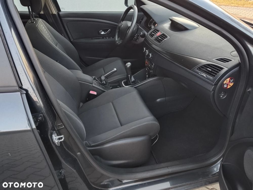Renault Megane 1.6 16V Authentique - 5