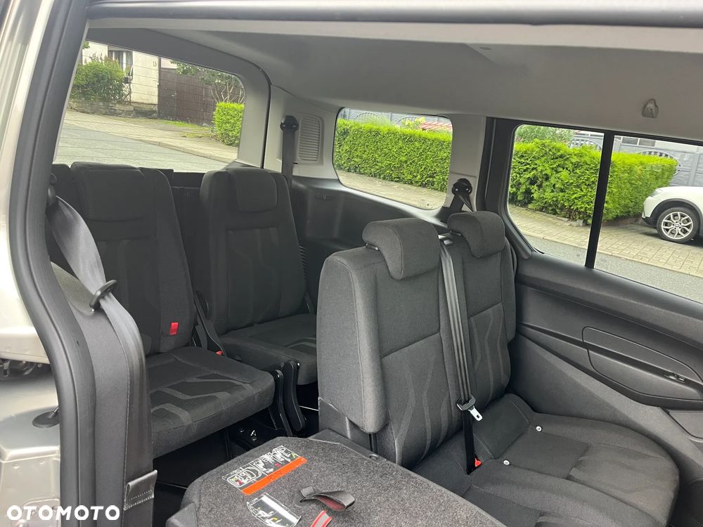 Ford Tourneo Connect - 10