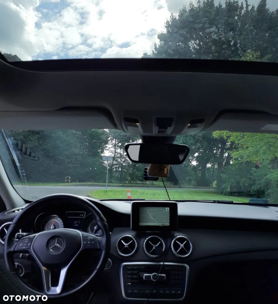 Mercedes-Benz GLA 250 4-Matic - 15