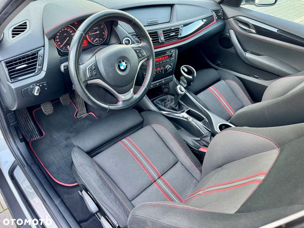 BMW X1 sDrive18d Sport Line - 12