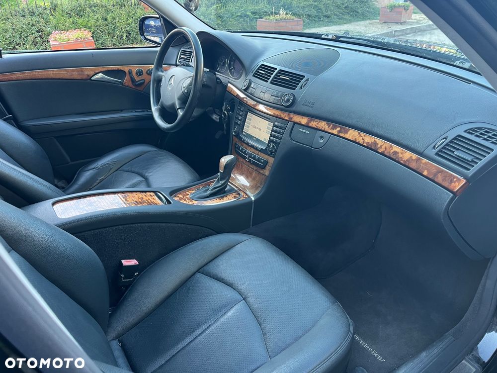 Mercedes-Benz Klasa E 350 4Matic Automatik Elegance - 7