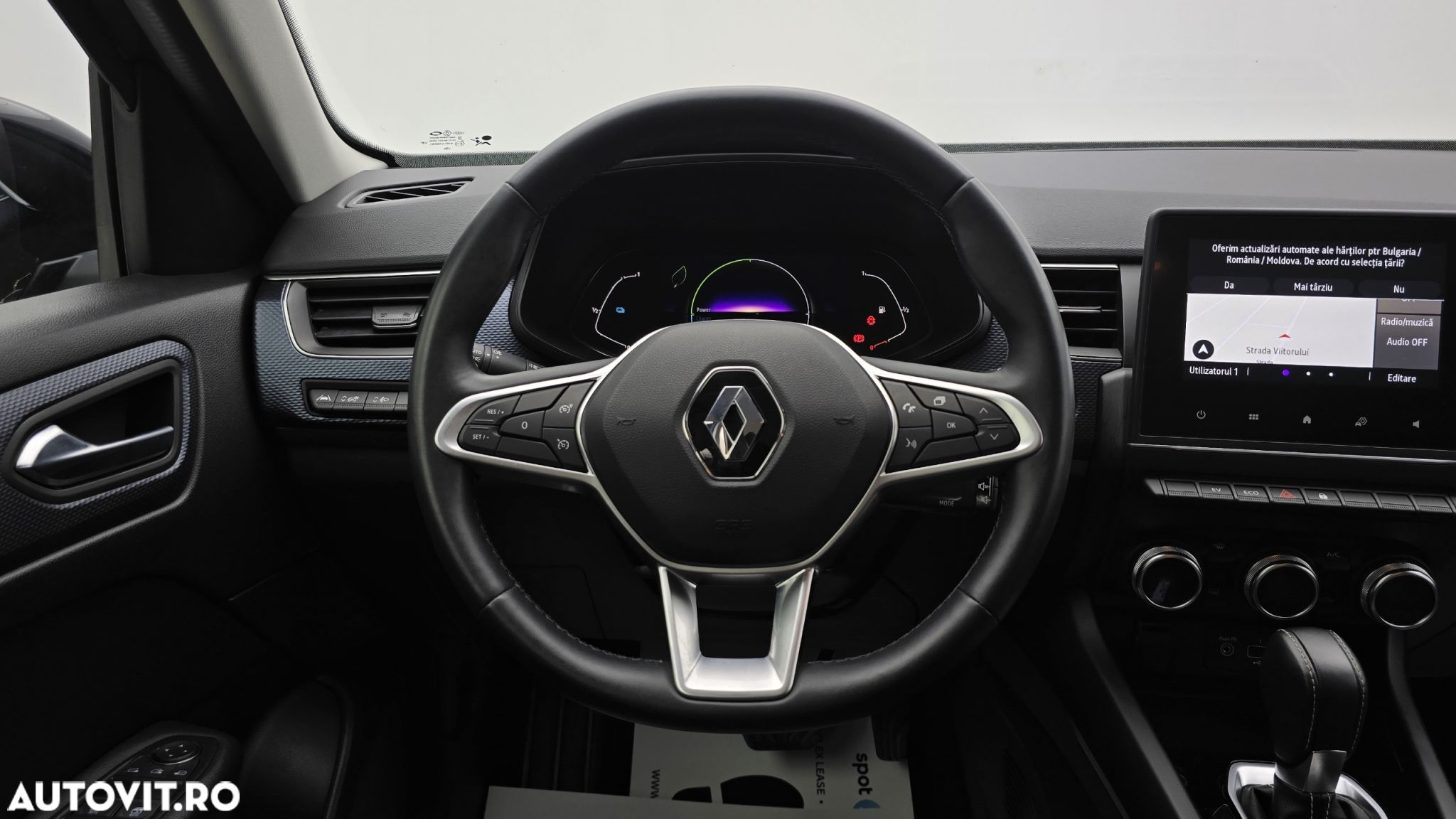 Renault Arkana E-TECH 145 Evolution - 15