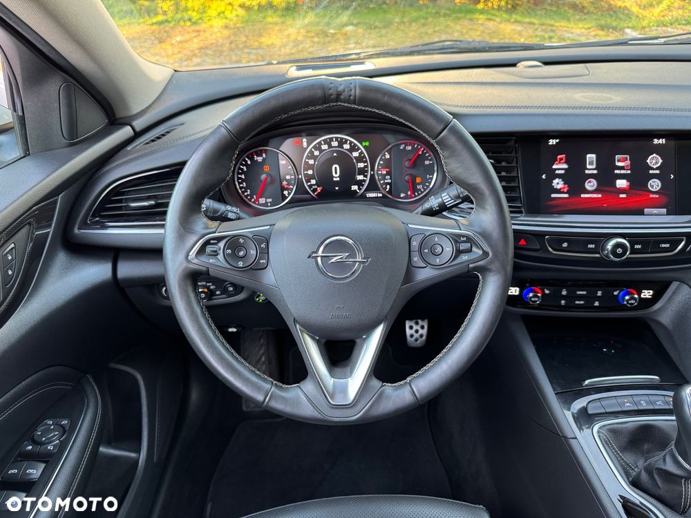 Opel Insignia - 32