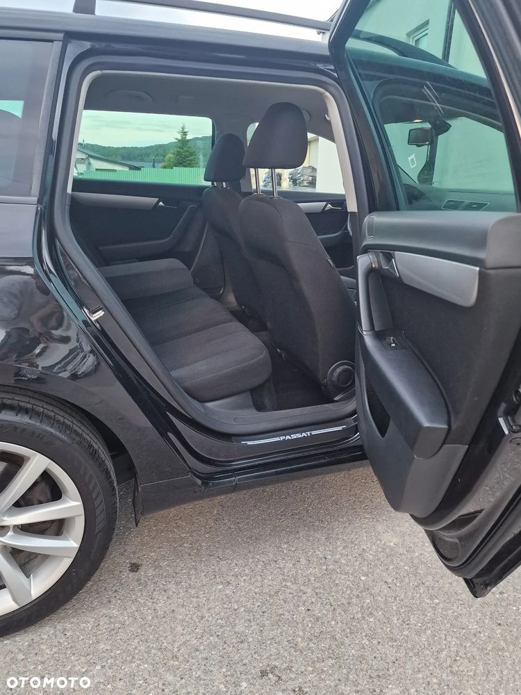 Volkswagen Passat 2.0 TDI Comfortline DSG - 29