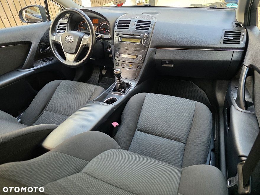 Toyota Avensis 2.0 D-4D Platinium - 24