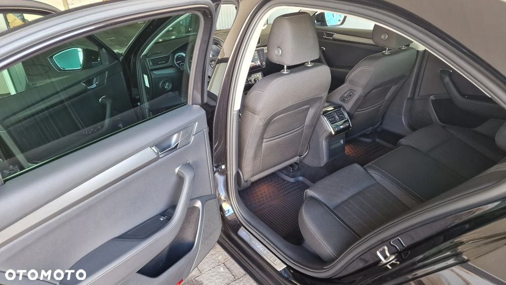 Skoda Superb 2.0 TDI SCR 4x4 Style DSG - 13