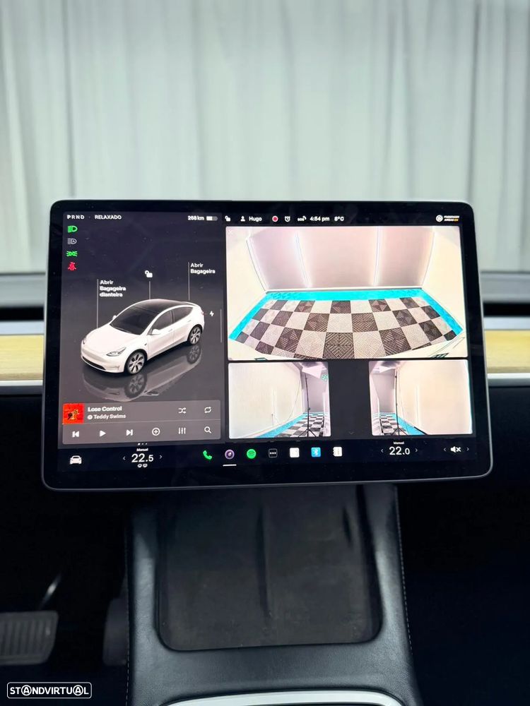 Tesla Model Y Long Range Dual Motor AWD - 13