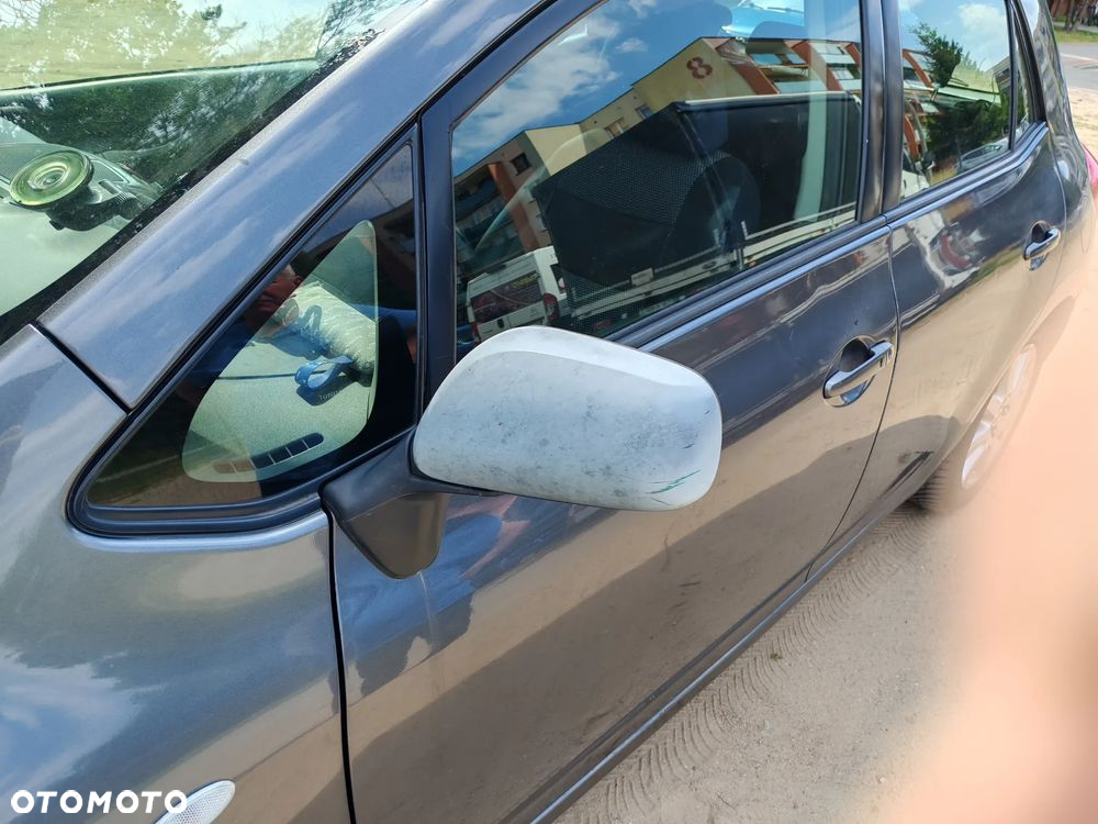 Toyota Auris - 7
