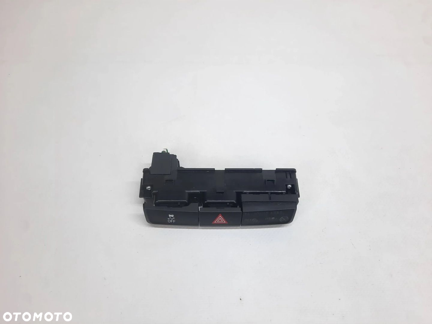 WŁĄCZNIK ŚWIATEŁ AWARYJNYCH OPEL MOKKA A 95016183 - 2