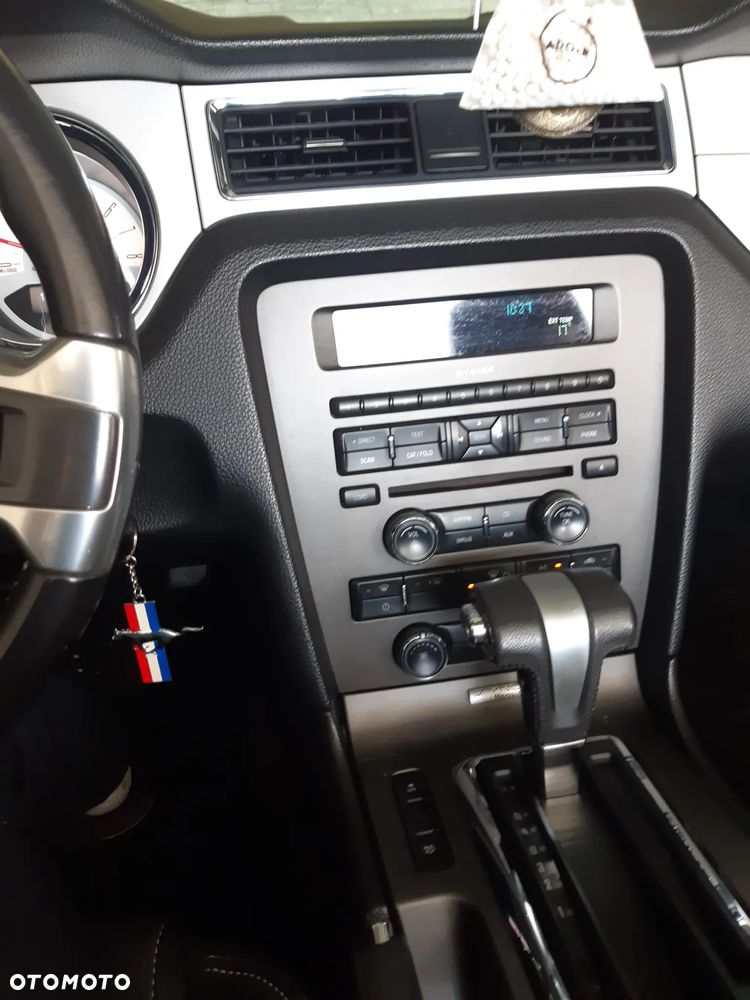 Ford Mustang 3.7 V6 Premium - 13