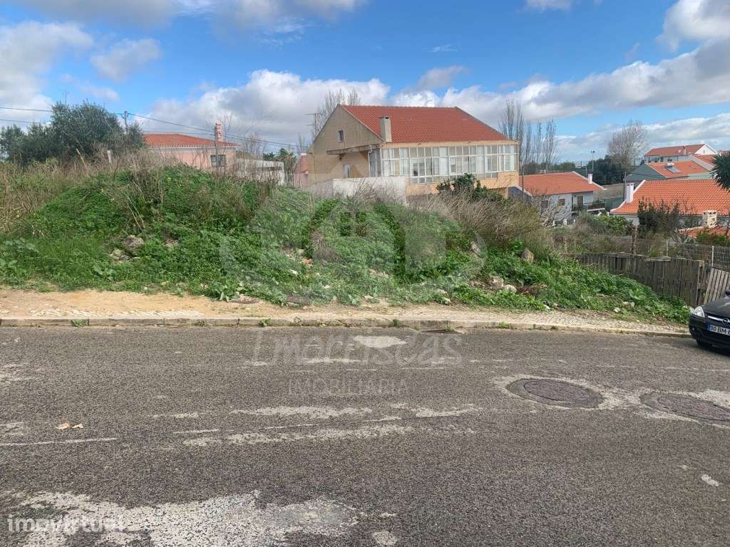 Terreno com 207 m² para construção no Casal dos Machados, Catujal - Grande imagem: 2/8