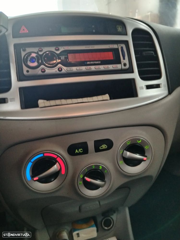 Hyundai Accent 1.5 CRDi VGT Style - 10