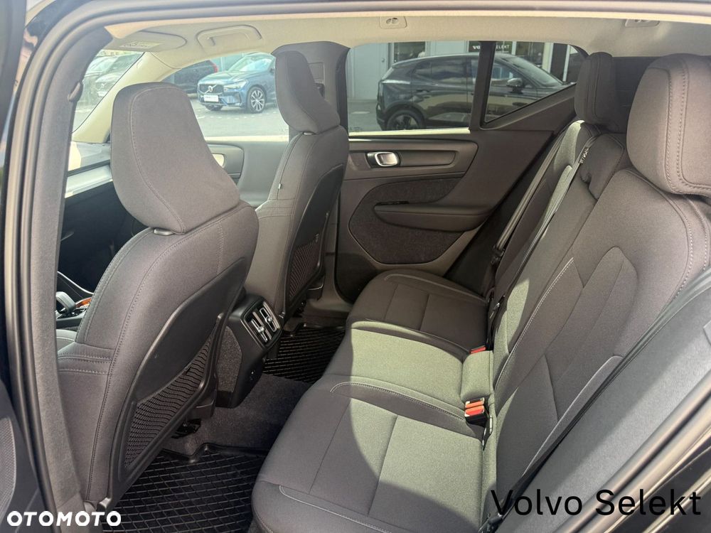 Volvo XC 40 - 24