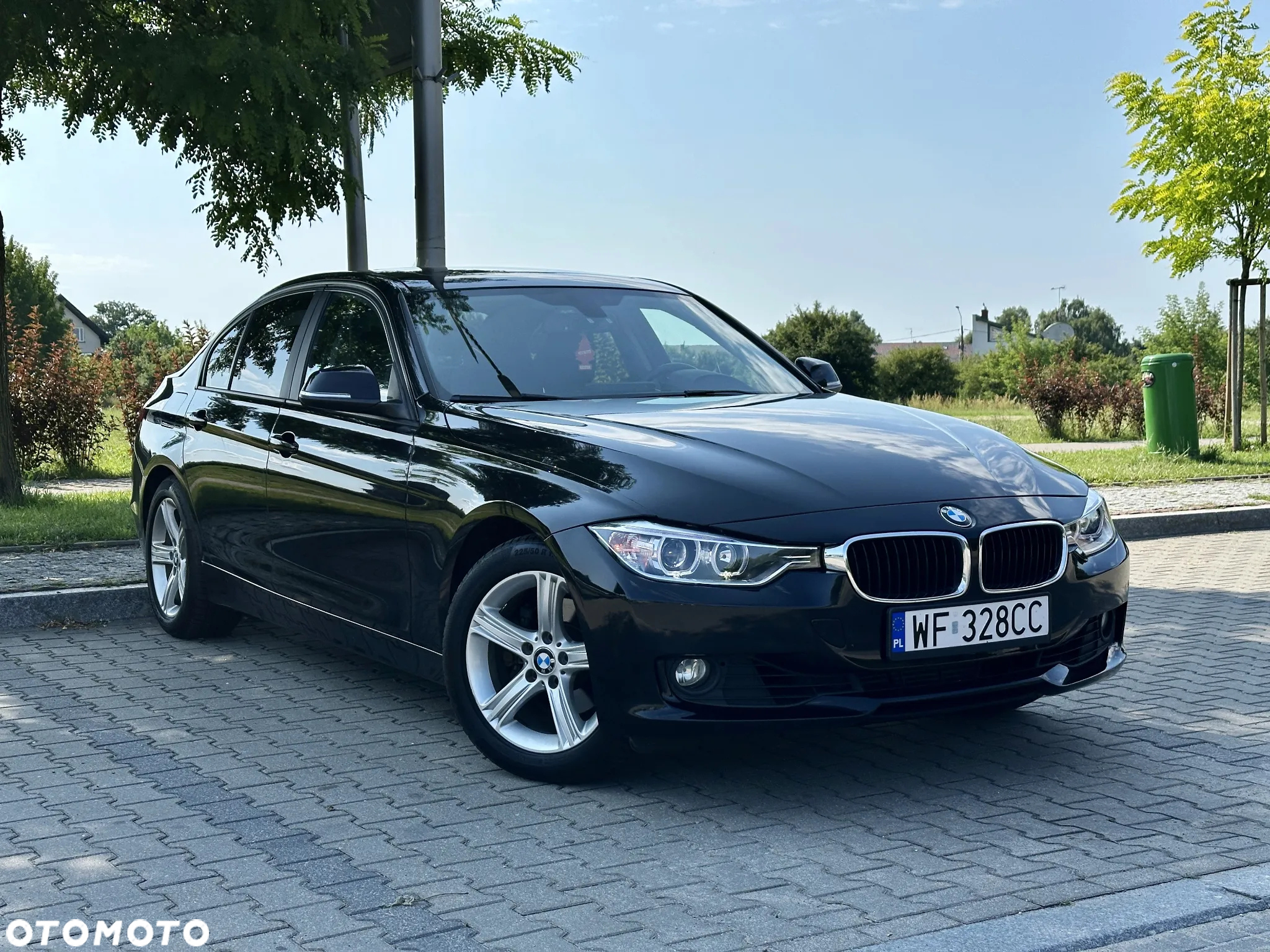 BMW Seria 3 328i xDrive Luxury Line - 9