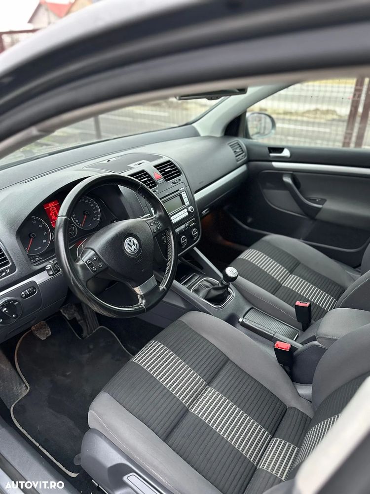 Volkswagen Golf 1.6 United - 10
