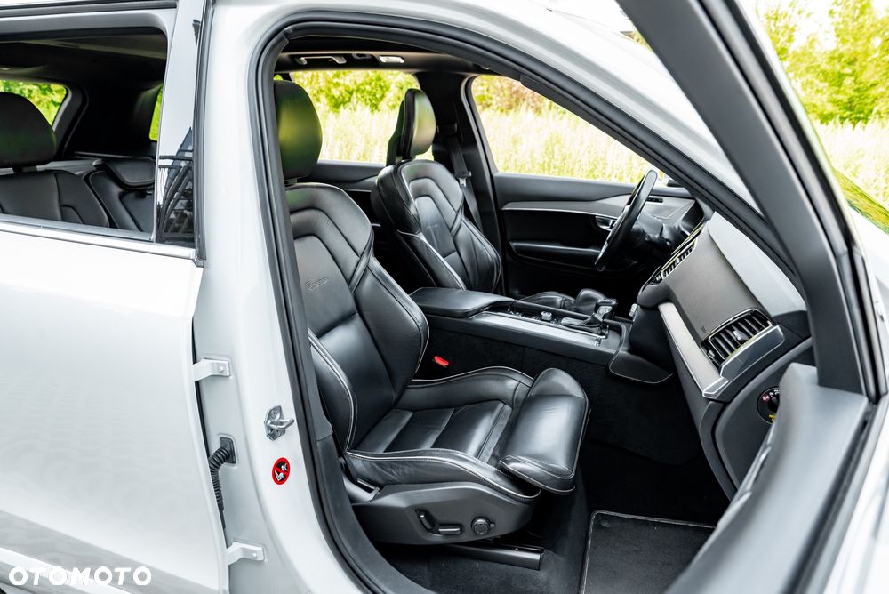 Volvo XC 90 - 28