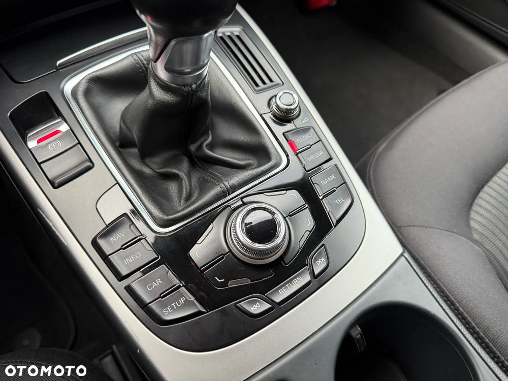 Audi A4 Avant 2.0 TDI ultra - 30