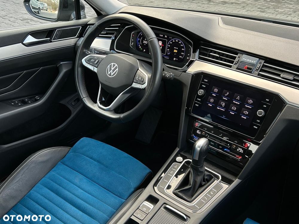 Volkswagen Passat 2.0 TDI Elegance DSG - 16