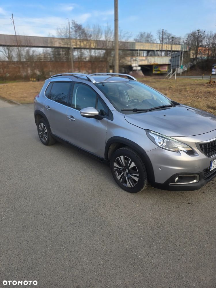 Peugeot 2008 1.2 Pure Tech Style S&S EAT6 - 8