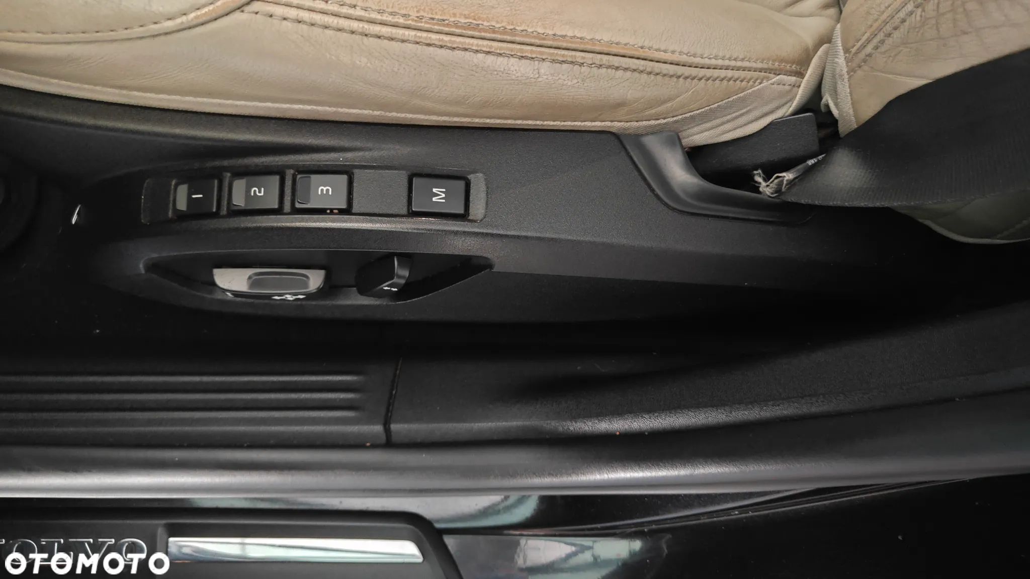 Volvo V40 D2 R-Design Summum - 21