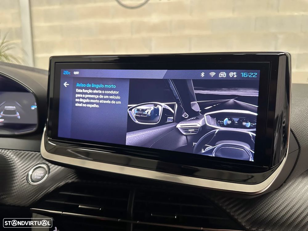 Peugeot 2008 1.2 PureTech Allure Pack EAT8 - 28