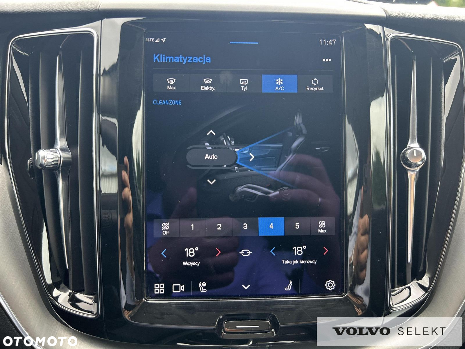 Volvo XC 60 - 24