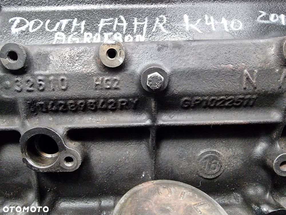 SILNIK SŁUPEK DEUTZ- FAHR AGROTRON K 410 TCD2012L04 2V - 10