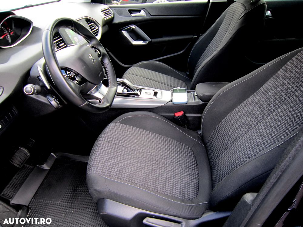 Peugeot 308 BlueHDi 130 EAT8 Stop & Start Active - 14