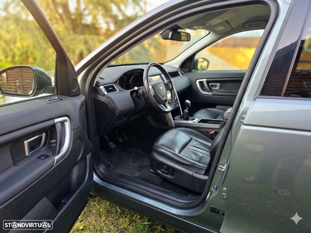 Land Rover Discovery Sport 2.0 TD4 HSE Luxury - 17