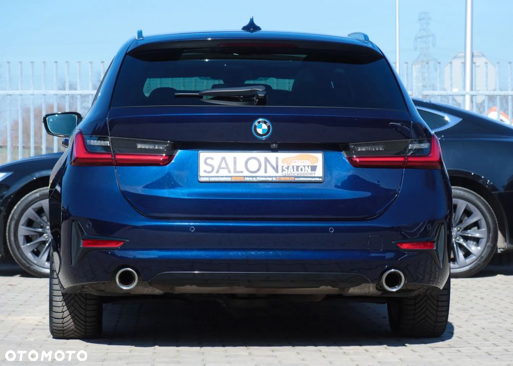 BMW Seria 3 320e Sport Line - 9