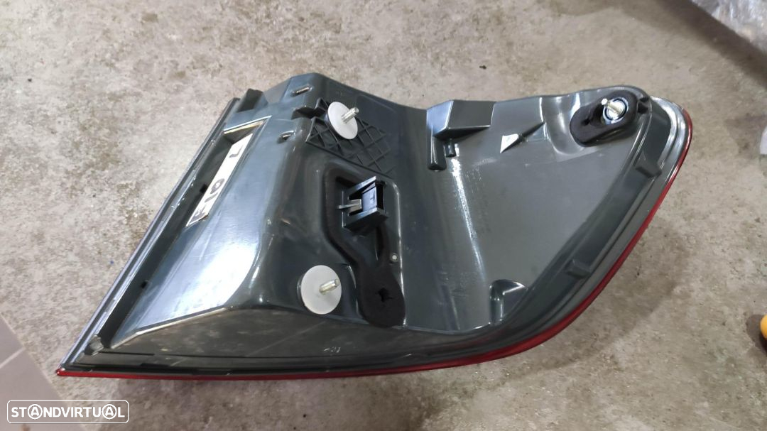 farolim esquerdo painel  BMW série 5 F10 - 2