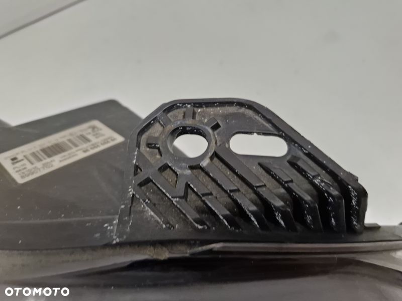 PEUGEOT 3008 I 1 LIFT LAMPA PRAWY PRZÓD PRZEDNIA PRAWA UK 9805505580 - 8
