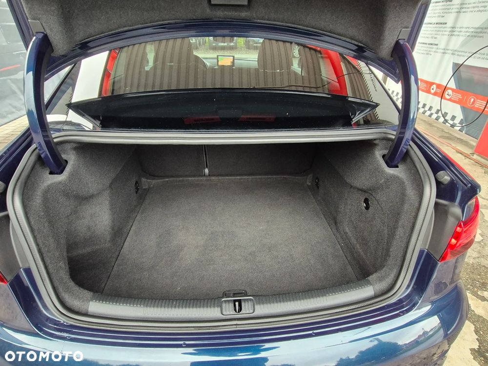 Audi A3 Limousine 2.0 TDI S line Sportpaket - 29