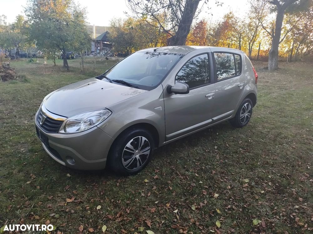 Dacia Sandero 2012 photo 3