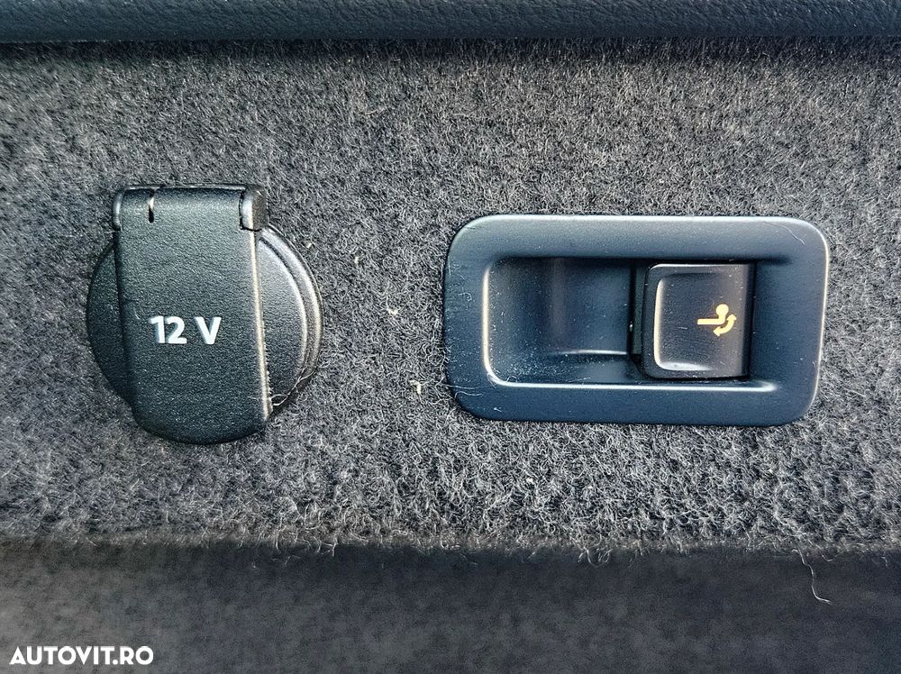 Volkswagen Passat - 17