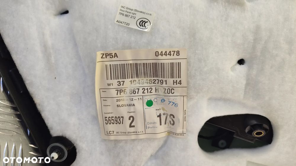 VW TOUAREG II 7P 10-18R TAPICERKA BOCZEK DRZWI CZARNY TYŁ PRAWY 7P6867212 - 3