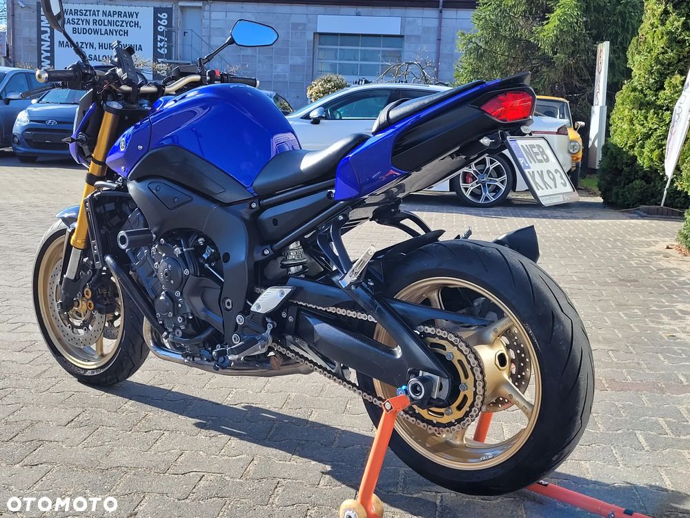 Yamaha FZ8 - 20