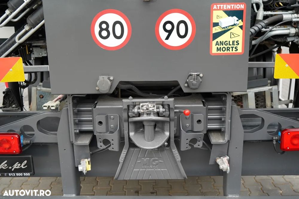 Renault K 380 / 6X4 / LIVRARE 6,2 M / + HIAB 166 ES-4 / CAPACITATE MAXIMĂ DE RIDICARE 6.500 KG / ATINGEREA 12,3 M / ROTATOARE / RADIOCOMANDĂ / IMPORTAT - 18