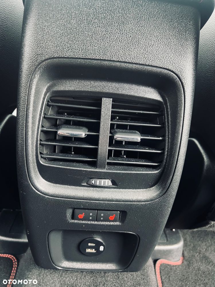 Ford Kuga 2.5P PHEV FWD ST-Line X - 13