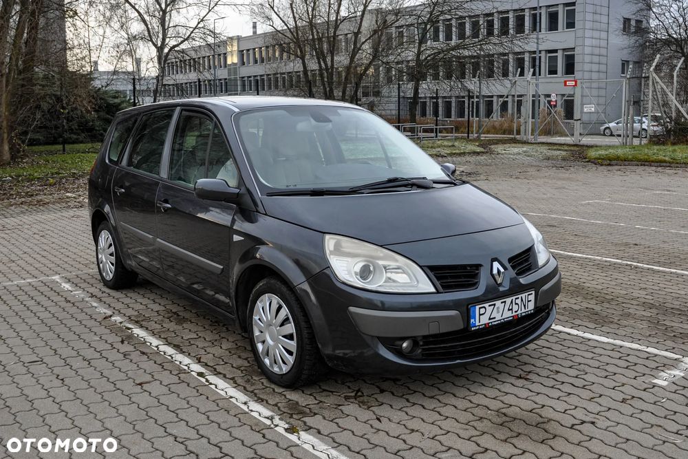 Renault Scenic 1.9 dCi FAP Conquest - 6