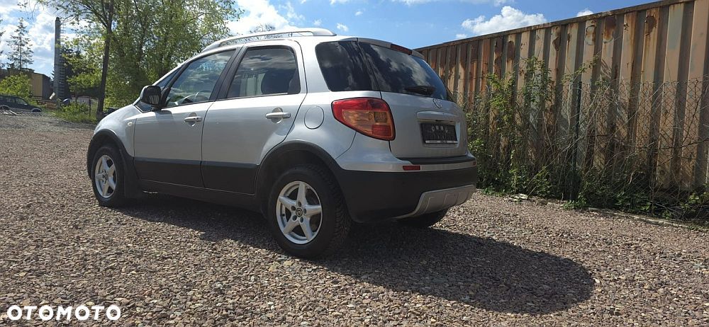 Fiat Sedici 1.6 16V 4x4 Luxury - 3