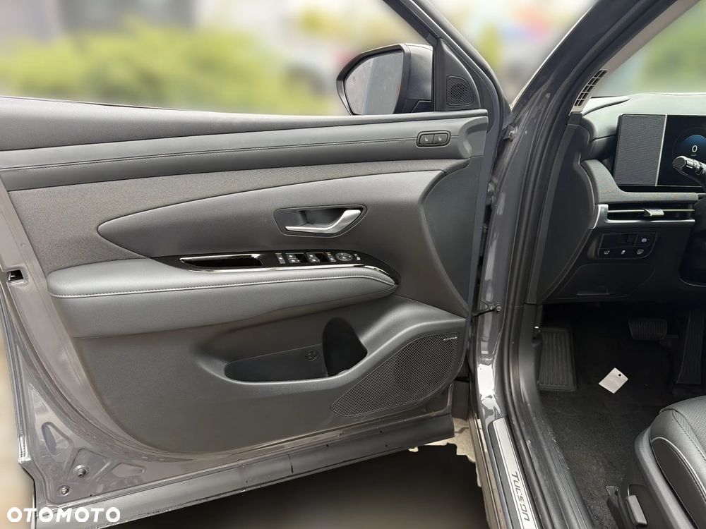 Hyundai Tucson 1.6 T-GDi 48V Platinum 4WD DCT - 11