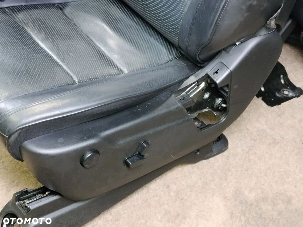 JEEP GRAND CHEROKEE WK2 16-21r Fotele Kanapa Boczki Skórzane - 3