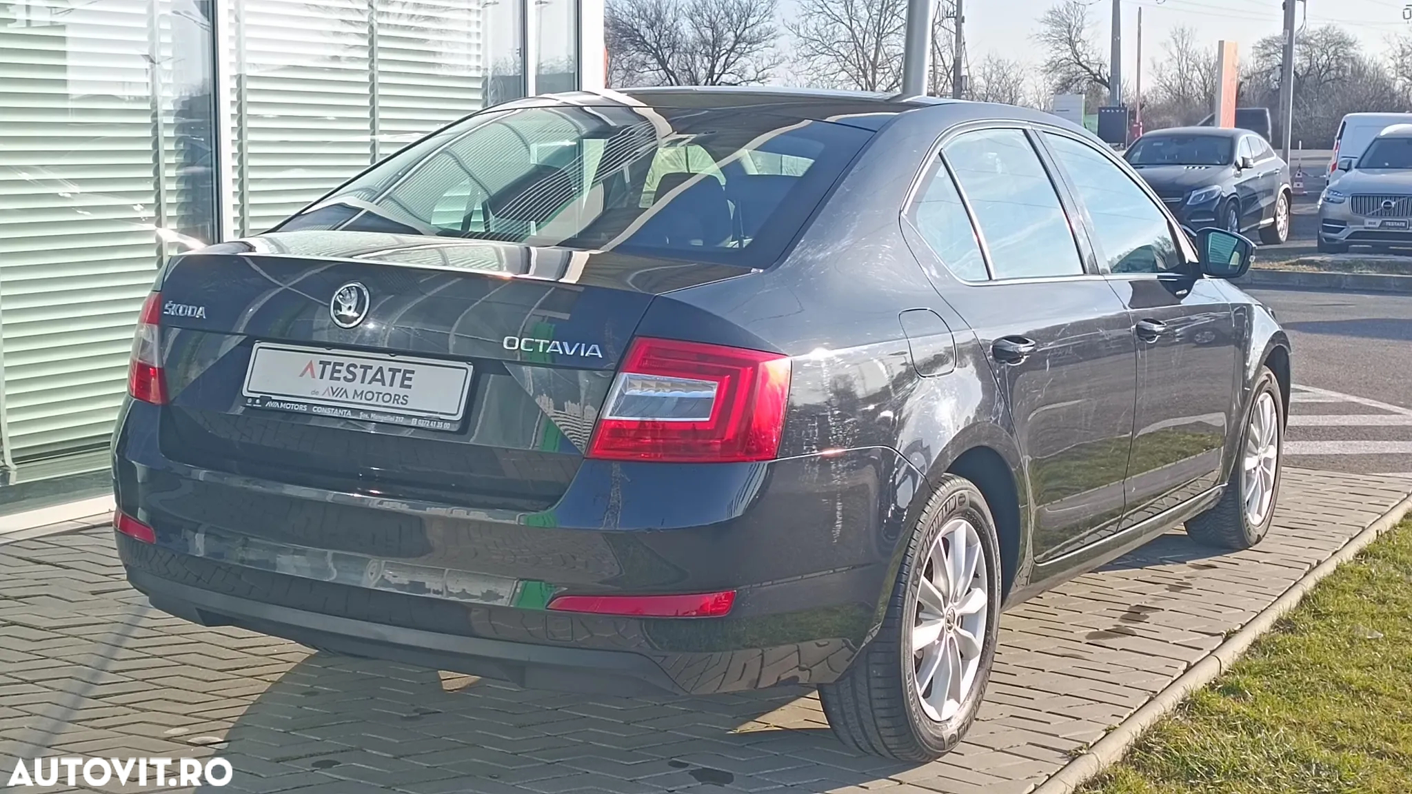Skoda Octavia 1.6 TDI DSG Ambition - 6