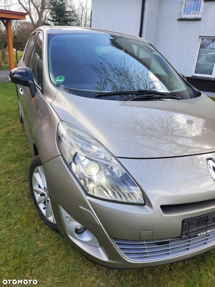 Renault Scenic - 1