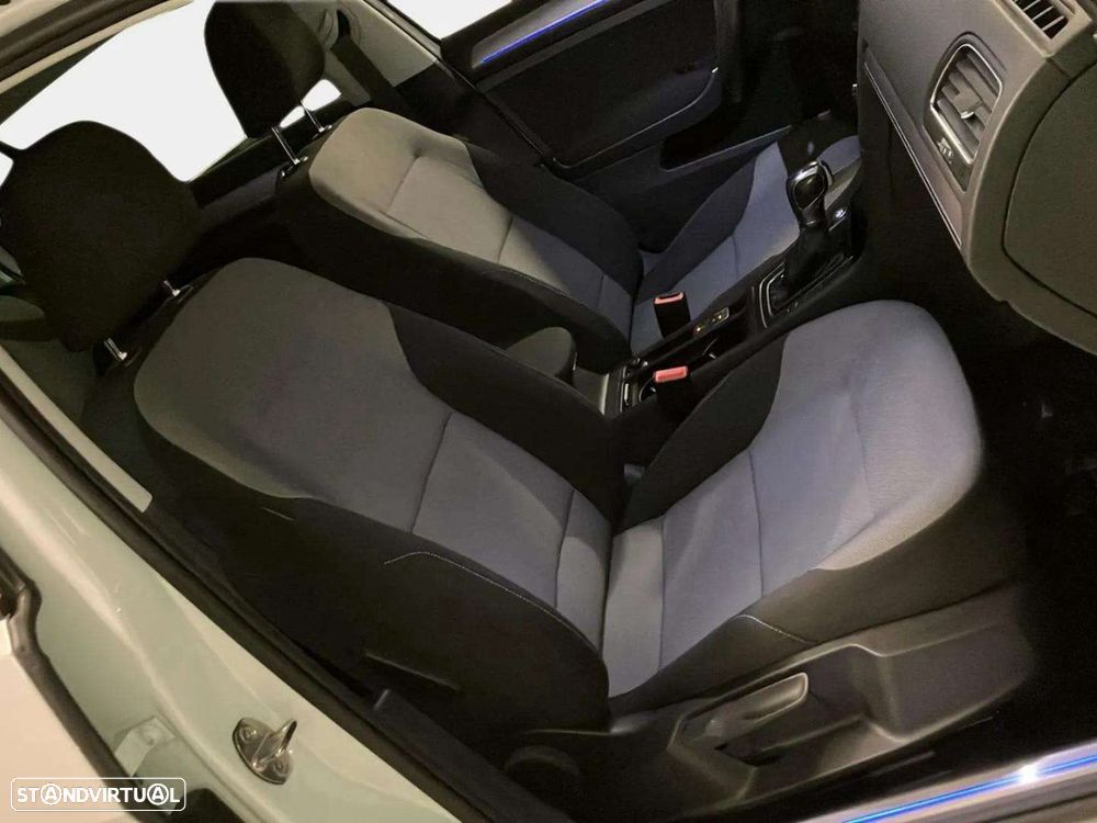 VW e-Golf AC/DC - 12