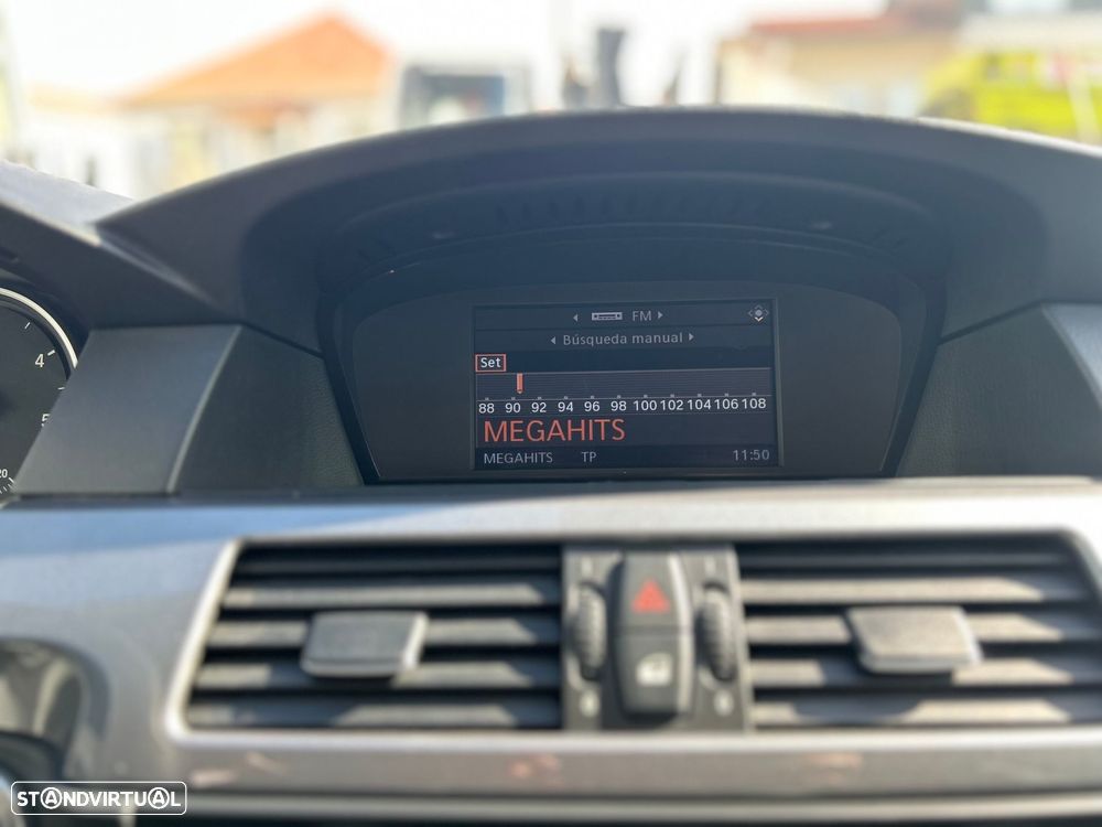 BMW 520 dA Executive - 15