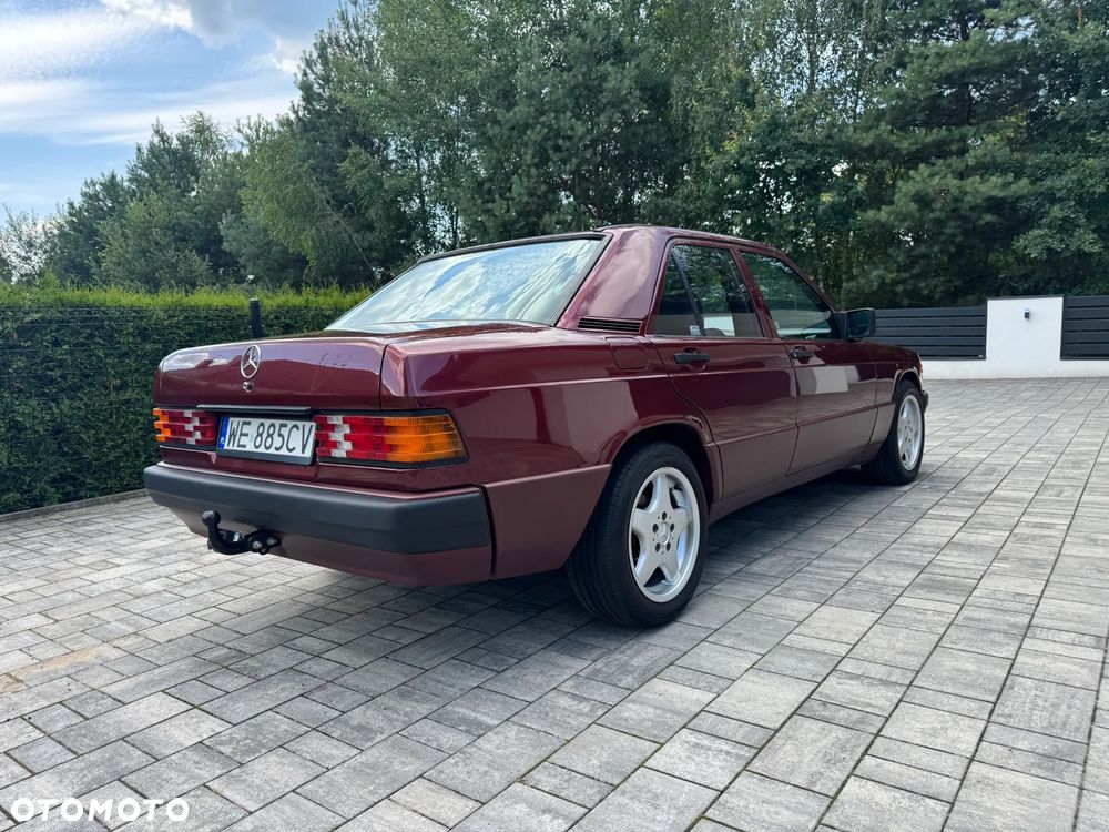Mercedes-Benz W201 (190) - 14