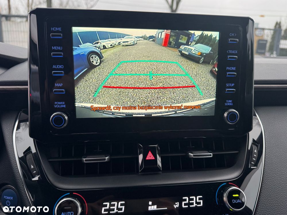 Toyota Corolla 2.0 Hybrid Trek - 15